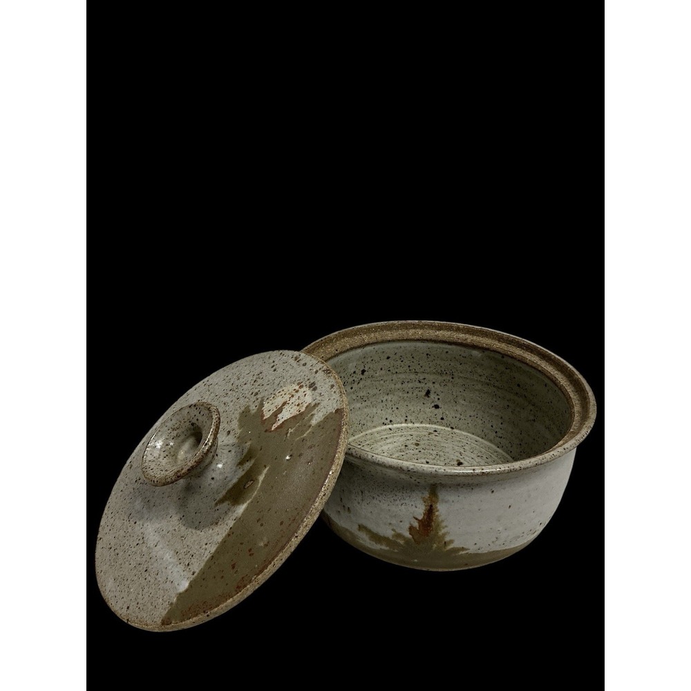 Handmade‎ Artisan Studio Pottery Casserole W/Lid Earthy Rustic Glazes Beautiful!
